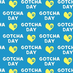 Gotcha day - paw & heart - yellow on blue - LAD19