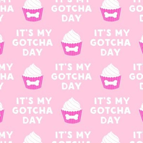 It's my gotcha day - dog bone cupcake - pink - LAD19
