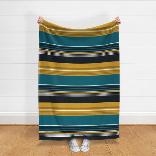 HOME_GOOD_THROW_BLANKET