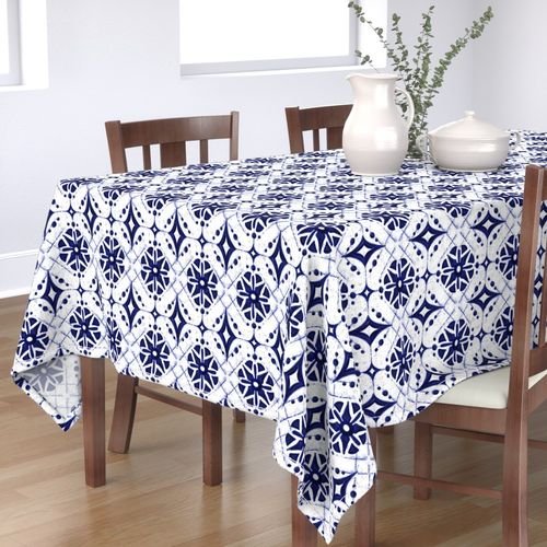 HOME_GOOD_RECTANGULAR_TABLE_CLOTH