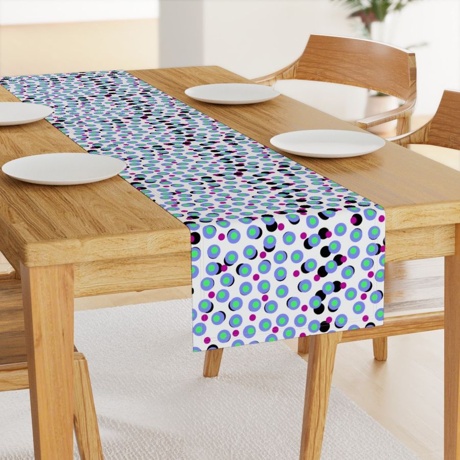 HOME_GOOD_TABLE_RUNNER