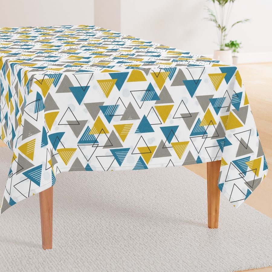 HOME_GOOD_RECTANGULAR_TABLE_CLOTH