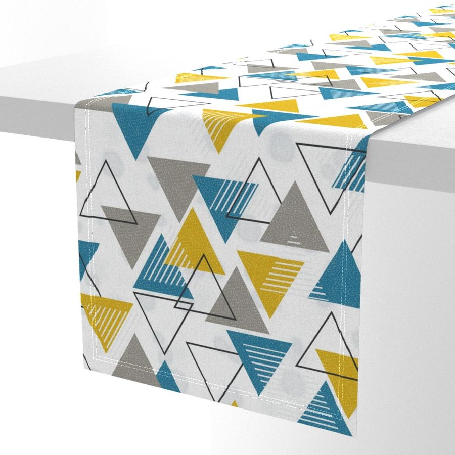 HOME_GOOD_TABLE_RUNNER