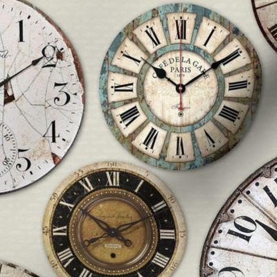 Vintage Clocks greige 