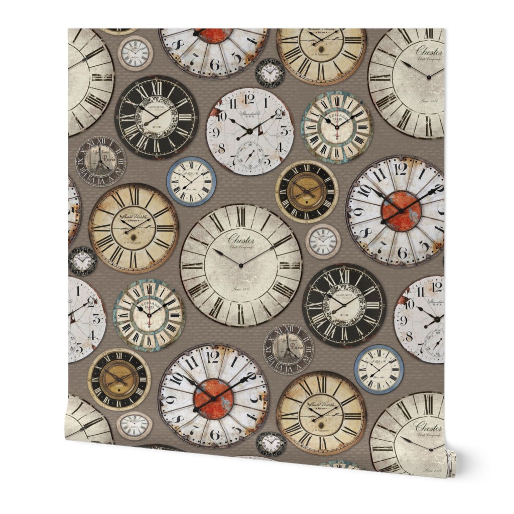 Vintage Clocks taupe