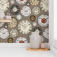 Vintage Clocks taupe