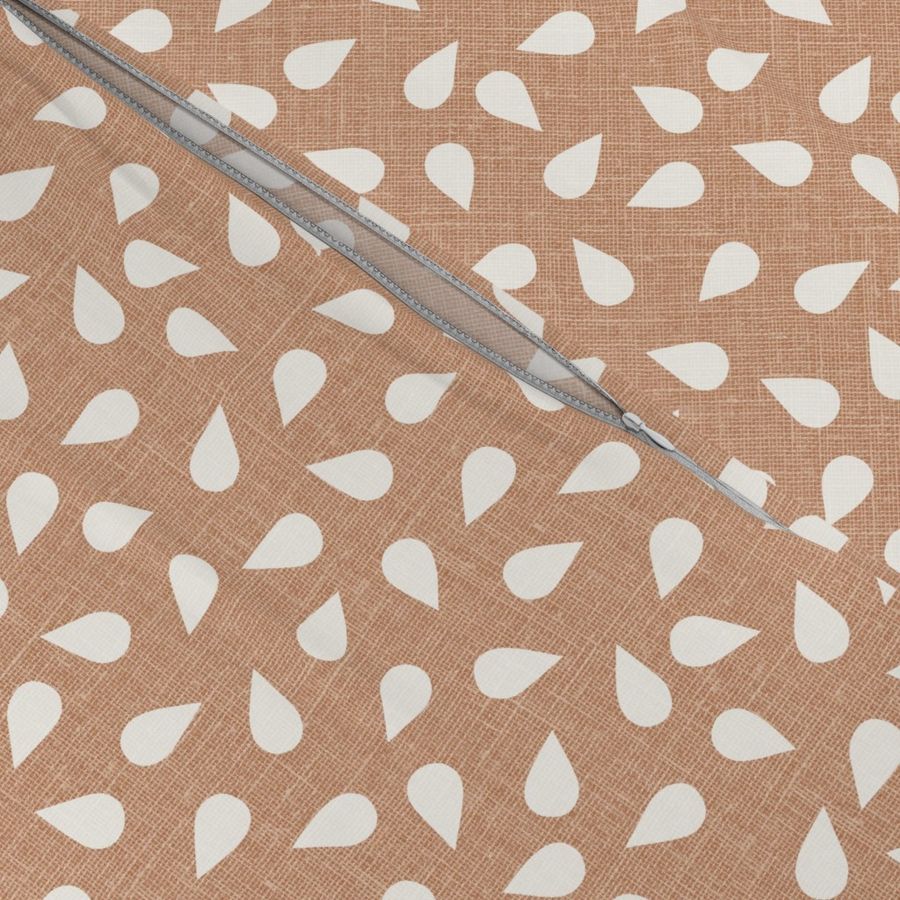 Multidirectional raindrops linen toffee