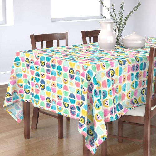 HOME_GOOD_RECTANGULAR_TABLE_CLOTH