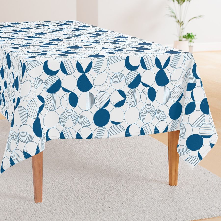 HOME_GOOD_RECTANGULAR_TABLE_CLOTH