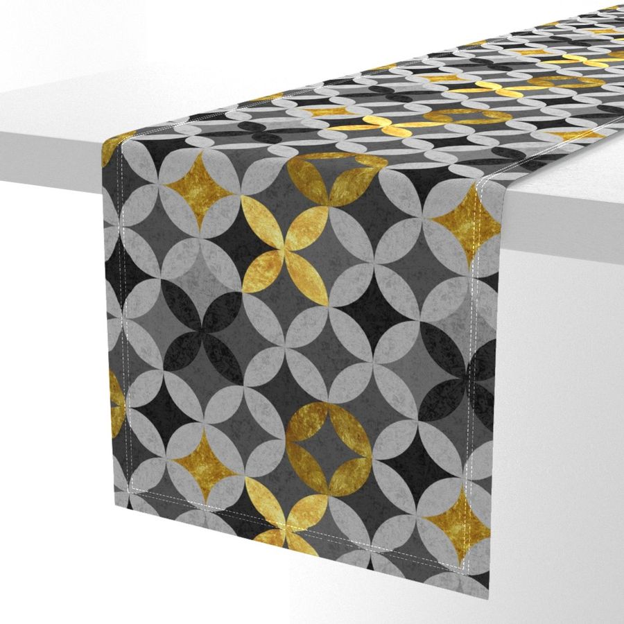 HOME_GOOD_TABLE_RUNNER