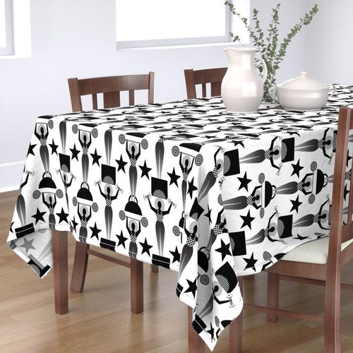 HOME_GOOD_RECTANGULAR_TABLE_CLOTH