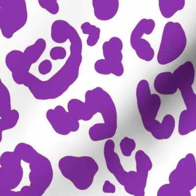 Cheetah Chic // Med. Vibrant Purple on White