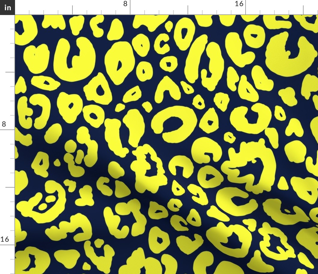Cheetah Chic // Yellow on Navy