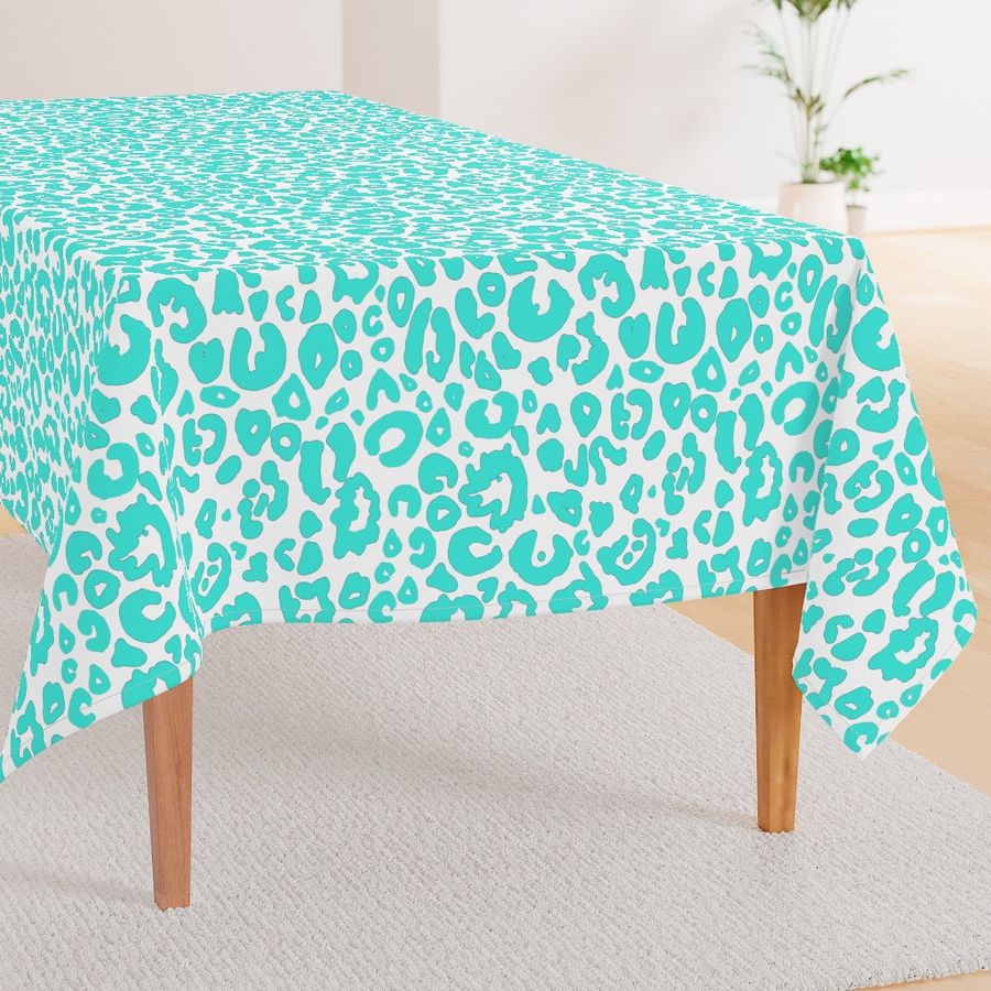 HOME_GOOD_RECTANGULAR_TABLE_CLOTH