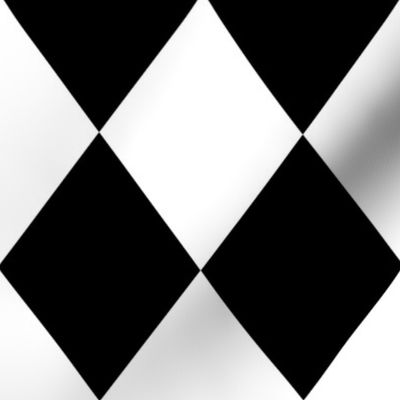 Black and White Diamond Pattern 