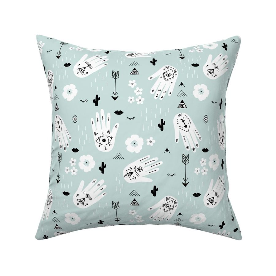 HOME_GOOD_SQUARE_THROW_PILLOW