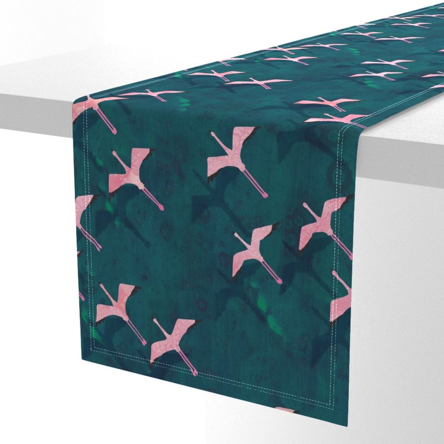 HOME_GOOD_TABLE_RUNNER