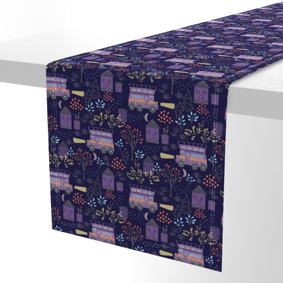 HOME_GOOD_TABLE_RUNNER