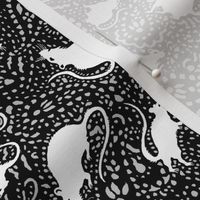 Paisley-Rat-Mosaic-5inch-black-grey-white