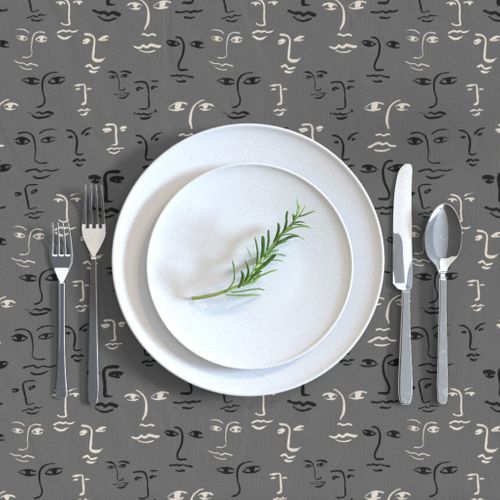 HOME_GOOD_RECTANGULAR_TABLE_CLOTH