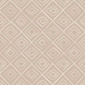 Diamond Block Quilt (cream on beige) 