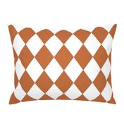 Hazel Brown Modern Diamond Pattern