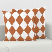 Hazel Brown Modern Diamond Pattern