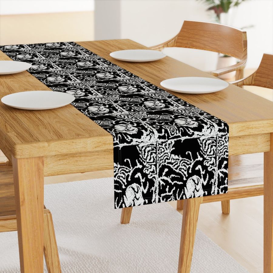 HOME_GOOD_TABLE_RUNNER