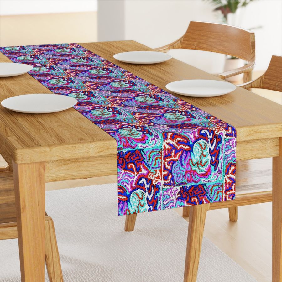 HOME_GOOD_TABLE_RUNNER