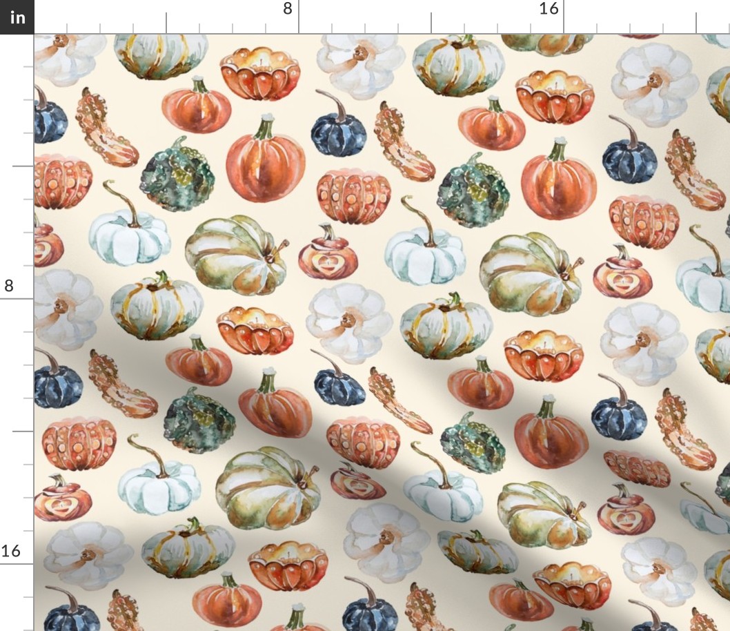 Fall Organic Pumpkins // Cream Linen
