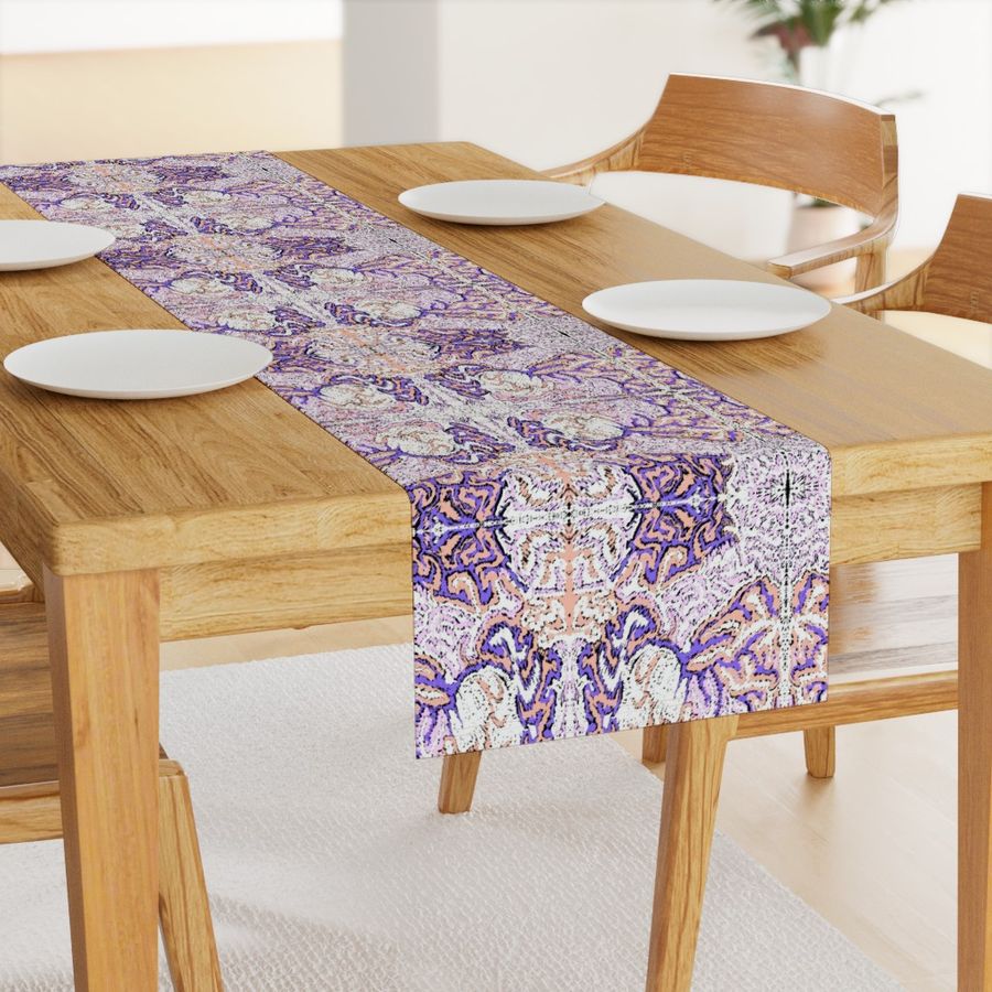 HOME_GOOD_TABLE_RUNNER