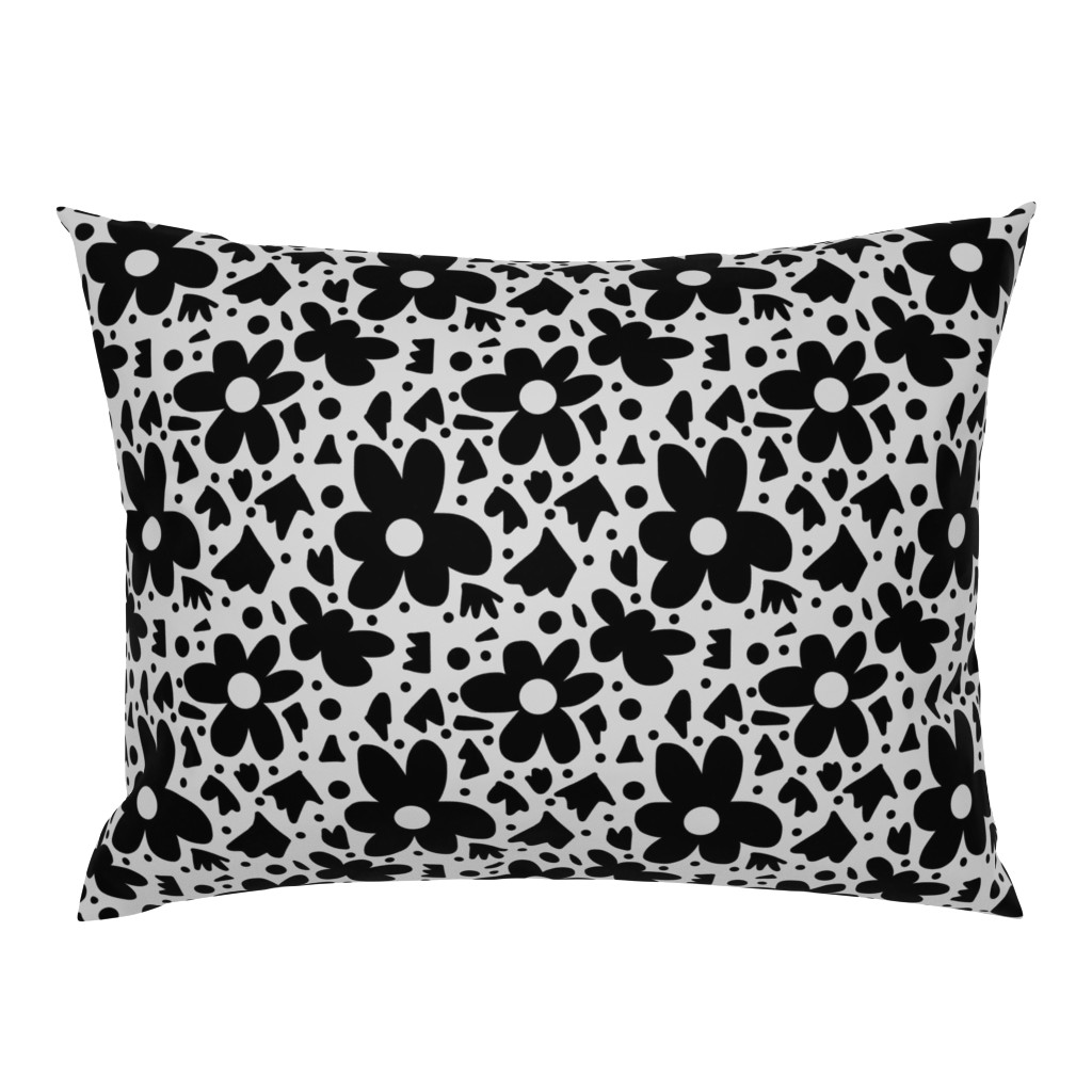 Evening Daisy Chic - black on silver grey, small