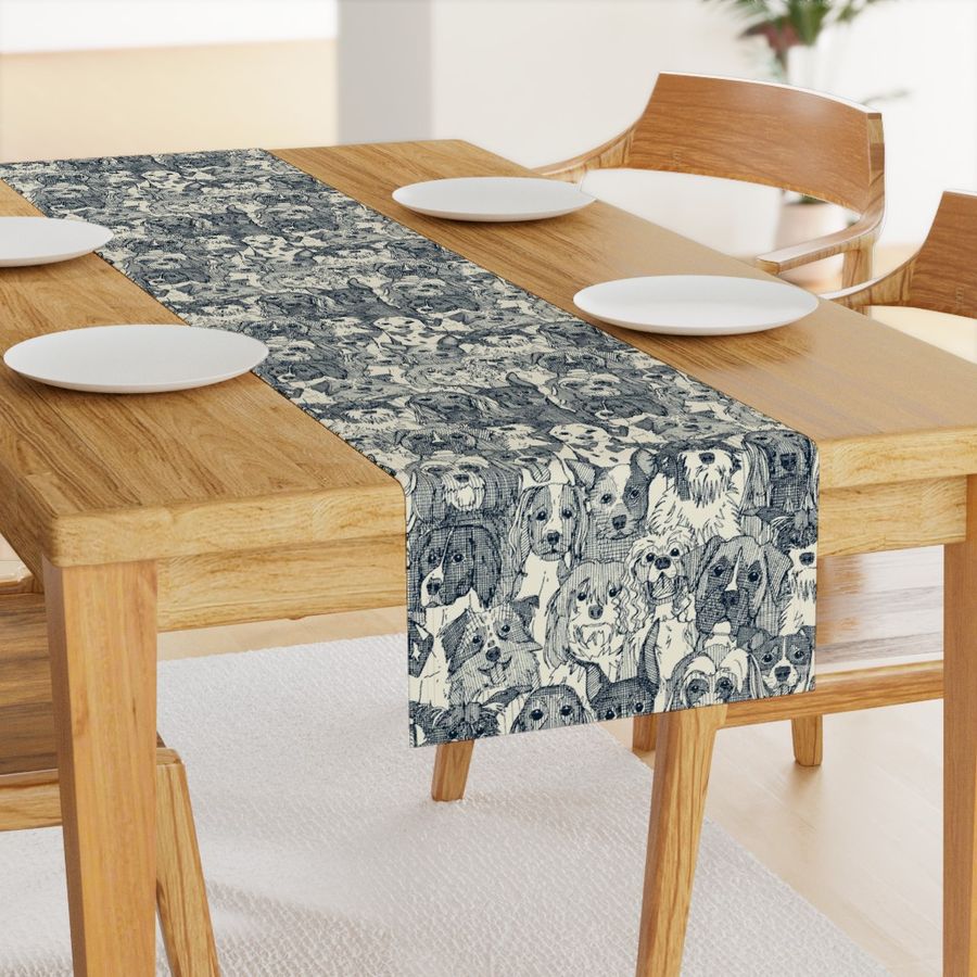 HOME_GOOD_TABLE_RUNNER