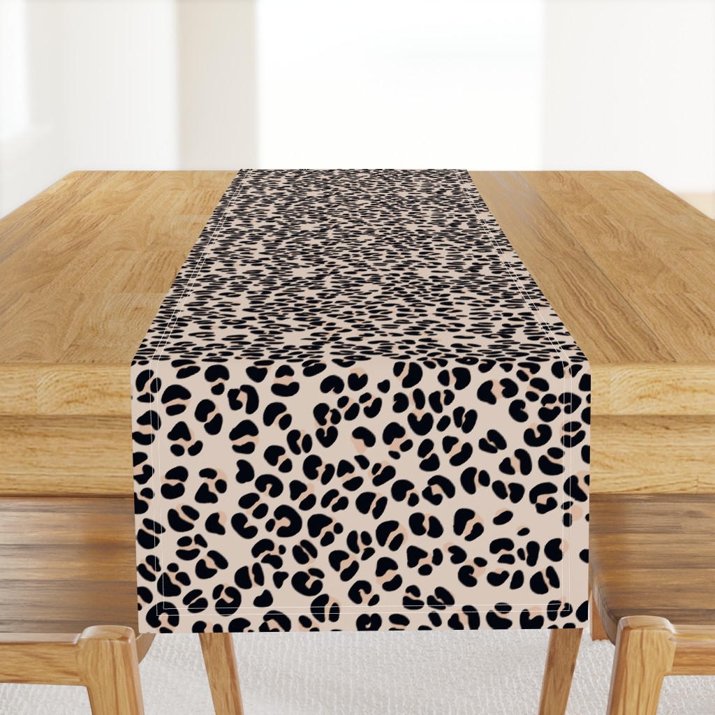 Freehand animal prints leopard print