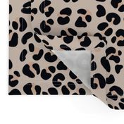 Freehand animal prints leopard print