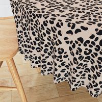 Freehand animal prints leopard print