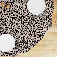 Freehand animal prints leopard print