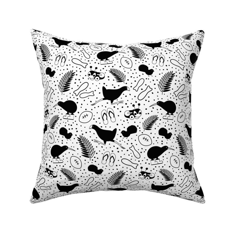 HOME_GOOD_SQUARE_THROW_PILLOW