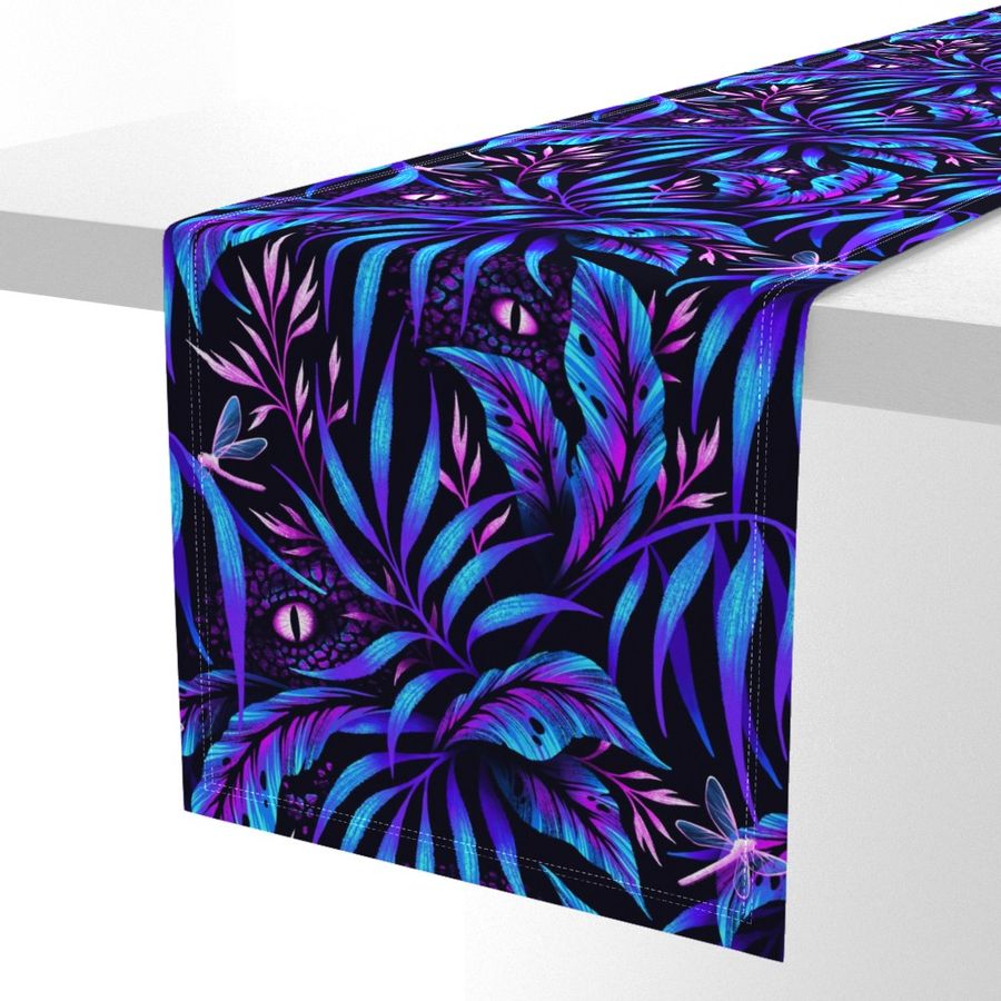 HOME_GOOD_TABLE_RUNNER