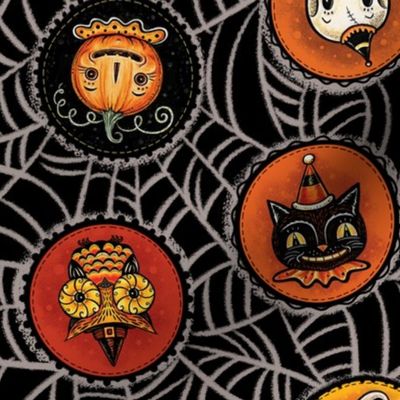 Halloween Saucers on Webs Black