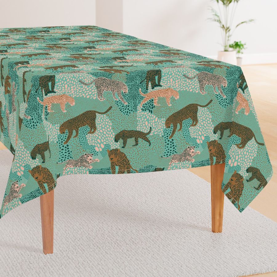 HOME_GOOD_RECTANGULAR_TABLE_CLOTH