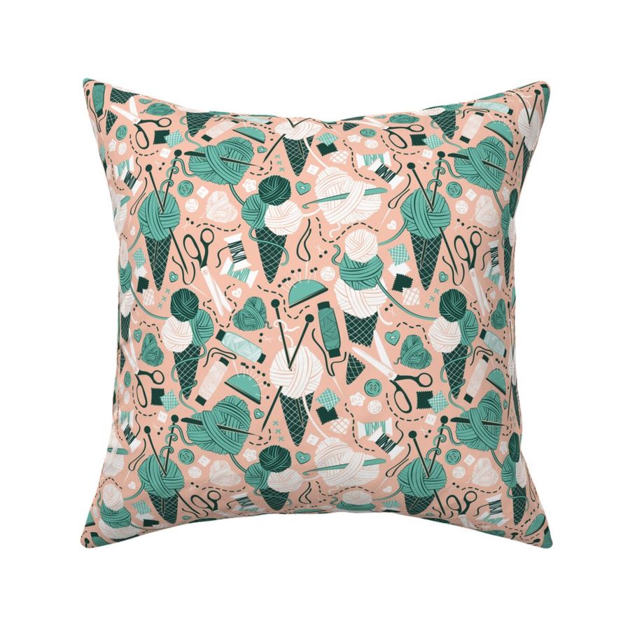 HOME_GOOD_SQUARE_THROW_PILLOW