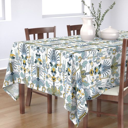 HOME_GOOD_RECTANGULAR_TABLE_CLOTH