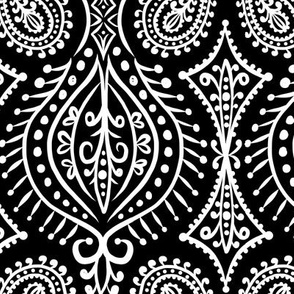 Marrakech - Paisley Black Large Scale 