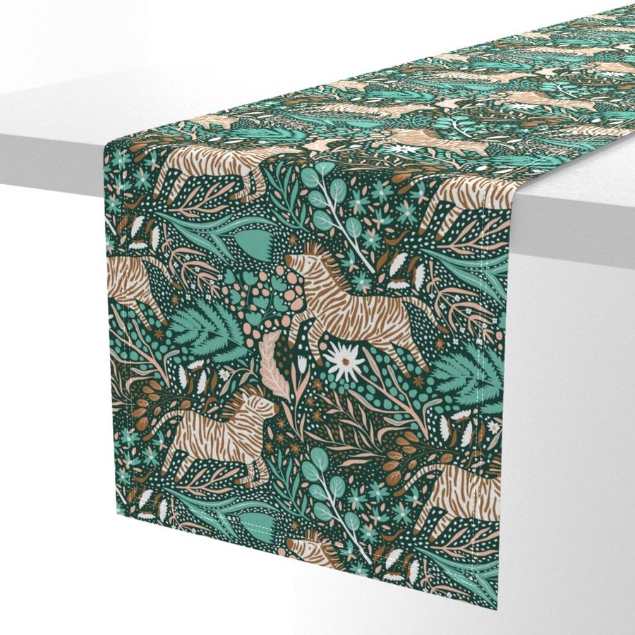 HOME_GOOD_TABLE_RUNNER