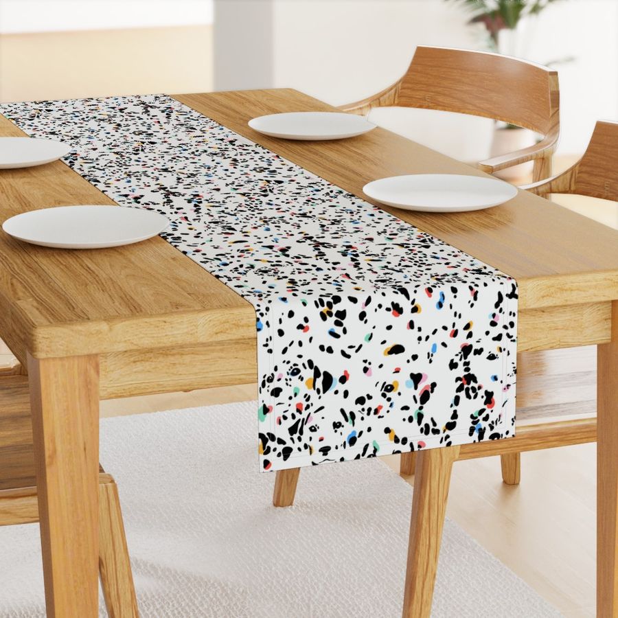 HOME_GOOD_TABLE_RUNNER