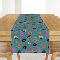 Colorful donut shop 5DAFBE70-F2B9-46E0-A878-BF5EC269A7EA