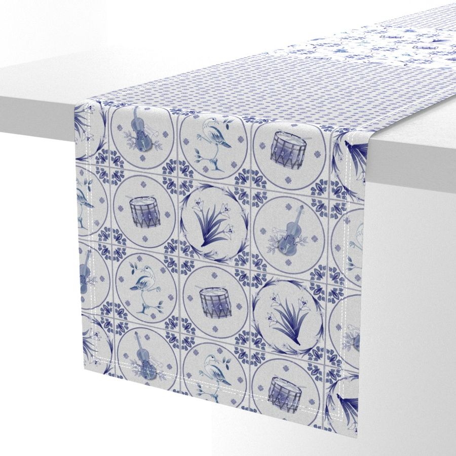 HOME_GOOD_TABLE_RUNNER