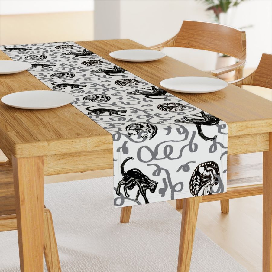 HOME_GOOD_TABLE_RUNNER