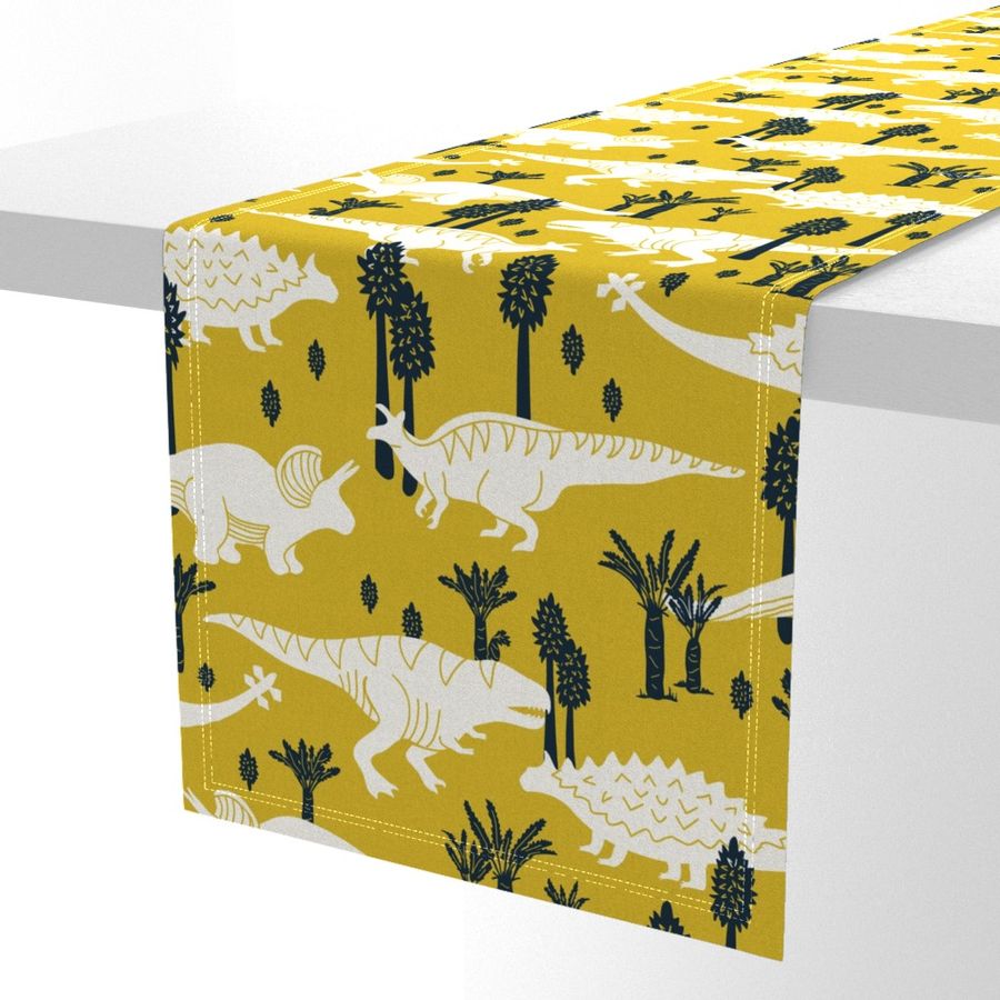 HOME_GOOD_TABLE_RUNNER